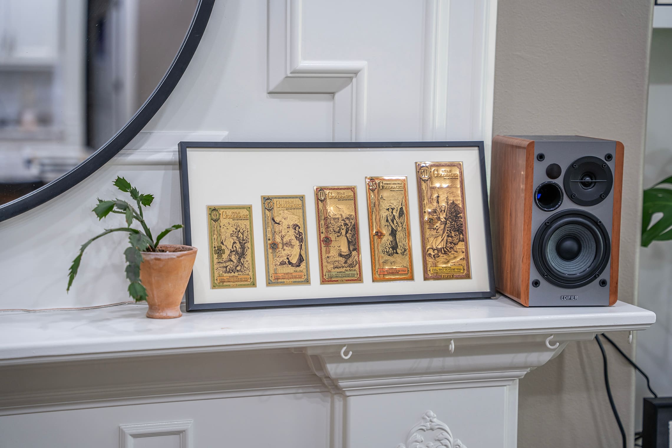 Home living frame 8